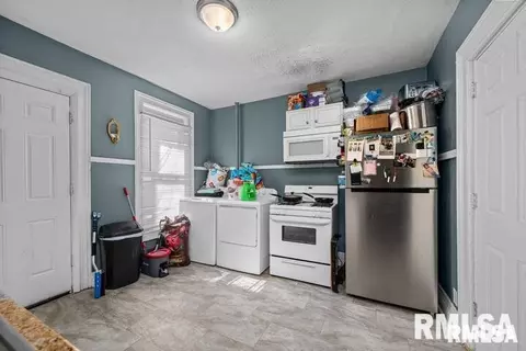 753 14th St, Moline, IL 61265 photo 8