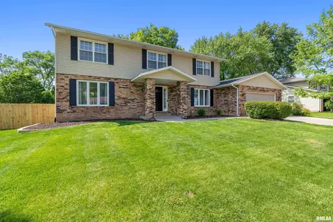 1312 Terrace Park Dr, Bettendorf, IA 52722
