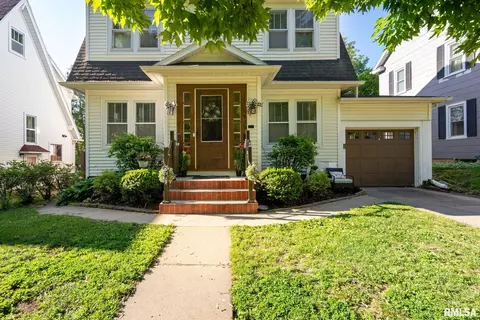 1530 Douglas St, Dubuque, IA 52001