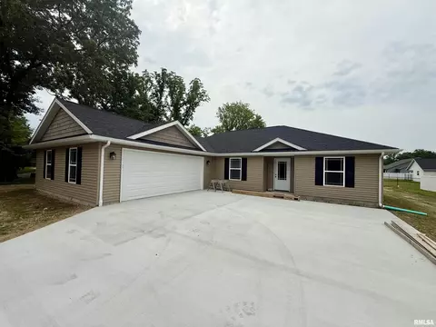 6005 E Grand Ave, Carterville, IL 62918