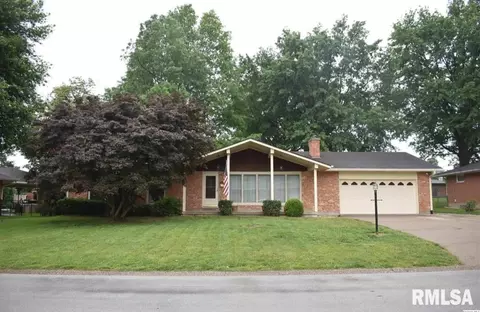 2034 W Wilmar Dr, Quincy, IL 62301
