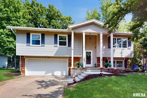 1513 18th Avenue Ct, Silvis, IL 61282