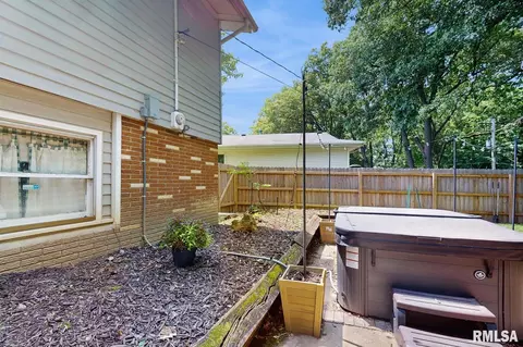 1513 18th Avenue Ct, Silvis, IL 61282 photo 27