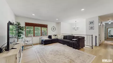 1513 18th Avenue Ct, Silvis, IL 61282 photo 10