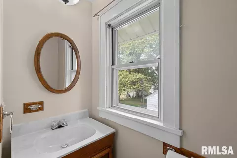 546 21st Ave, Moline, IL 61265 photo 24