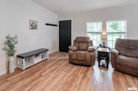 8873 Bennett Rd, Benton, IL 62812 photo 7