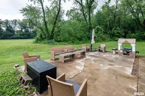 8873 Bennett Rd, Benton, IL 62812 photo 31