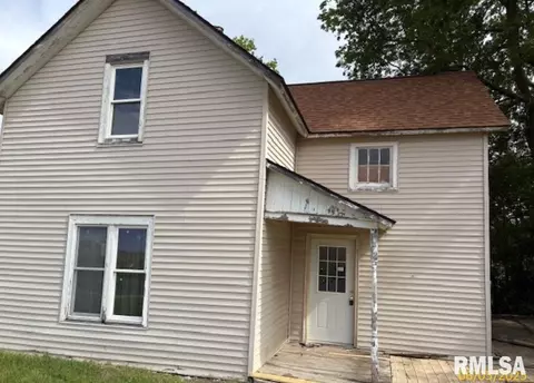 207 W Center St, Rio, IL 61472