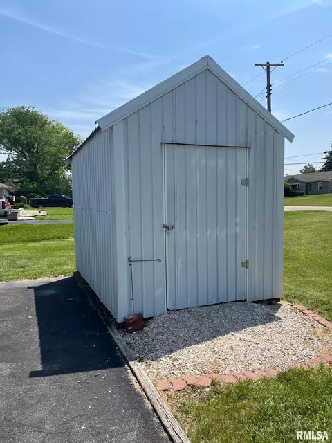 246 Willard St, Kewanee, IL 61443 photo 6