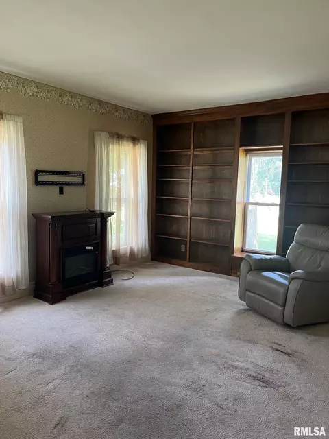 246 Willard St, Kewanee, IL 61443 photo 9