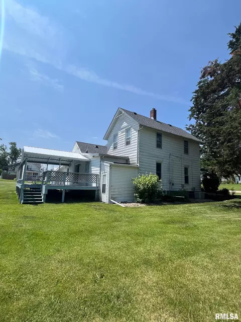 246 Willard St, Kewanee, IL 61443 photo 4