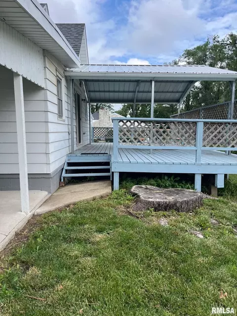 246 Willard St, Kewanee, IL 61443 photo 5