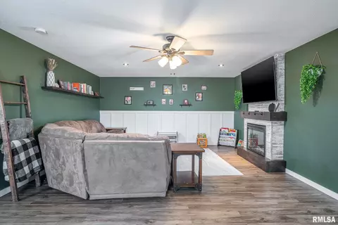 320 14th Ave E, Milan, IL 61264 photo 12