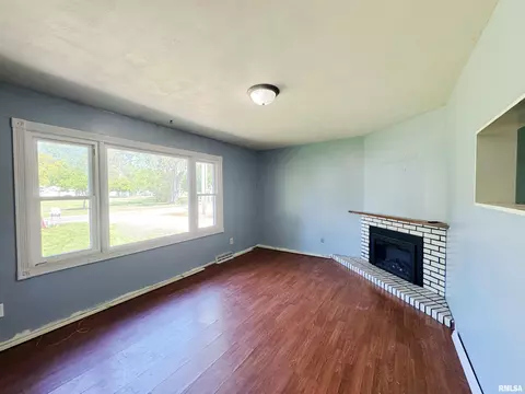 310 N 3rd Ave, Chenoa, IL 61726 photo 7