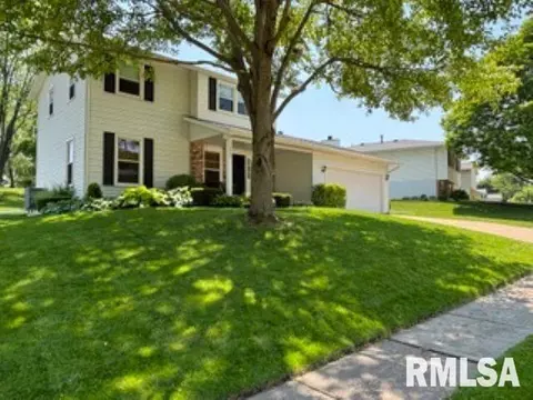2525 Saint Johns Ct, Bettendorf, IA 52722
