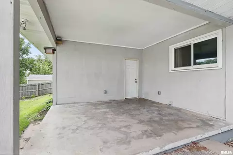 427 16th St, Silvis, IL 61282 photo 25