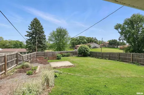 427 16th St, Silvis, IL 61282 photo 26