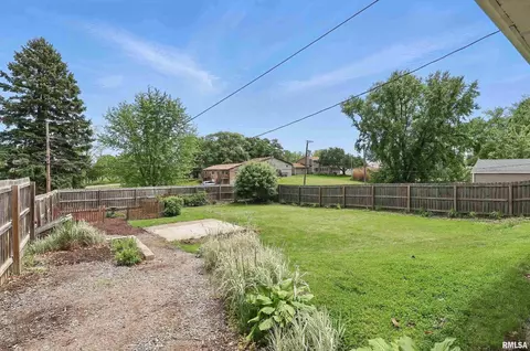 427 16th St, Silvis, IL 61282 photo 24