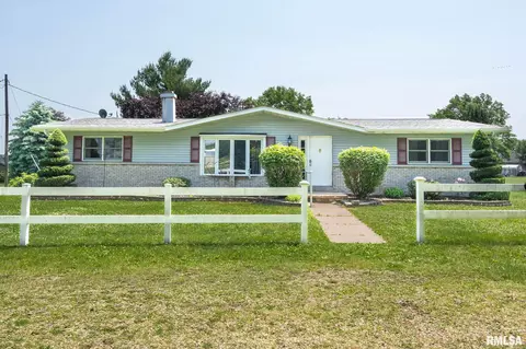 428 N River Dr, Princeton, IA 52768