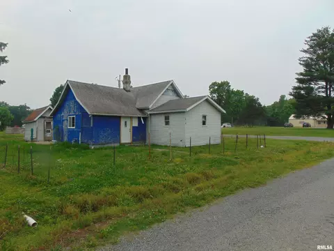 15321 Cherry St, Carterville, IL 62918