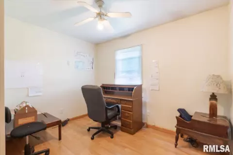 1019 13th St, Silvis, IL 61282 photo 19