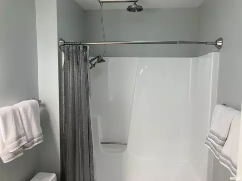 1862 53rd St, Moline, IL 61265 photo 17