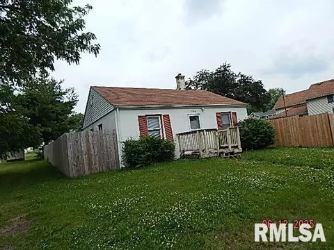 708 3rd St, Buffalo, IA 52728 photo 4