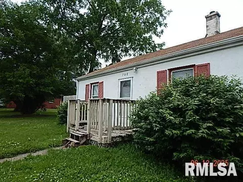 708 3rd St, Buffalo, IA 52728 photo 5