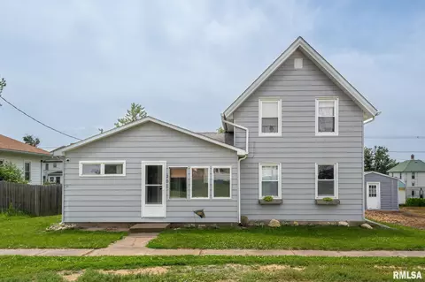 205 E Vine St, Wheatland, IA 52777