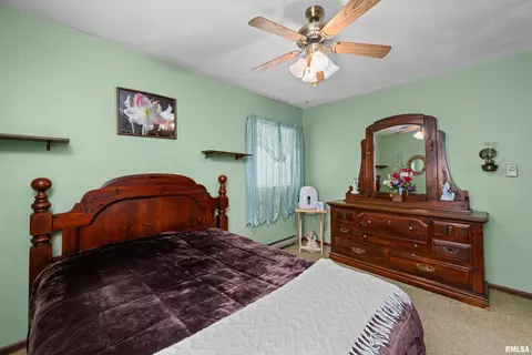 405 E Henry St, Cambridge, IL 61238 photo 17