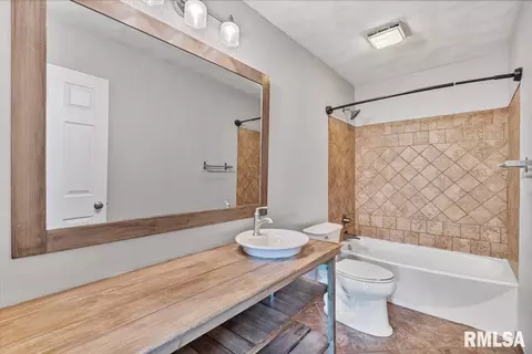 3611 75th St, Moline, IL 61265 photo 30