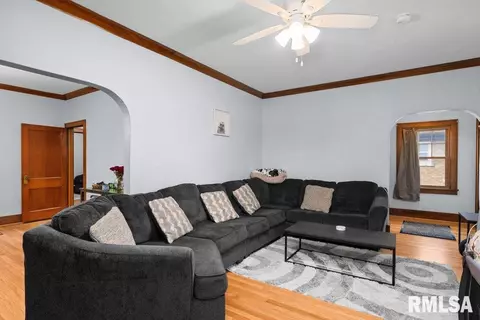 2531 5th St, Moline, IL 61265 photo 8