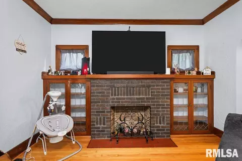 2531 5th St, Moline, IL 61265 photo 7