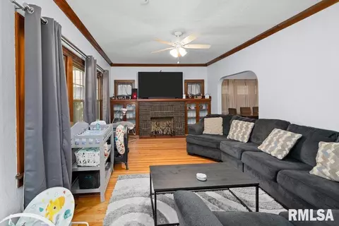 2531 5th St, Moline, IL 61265 photo 5