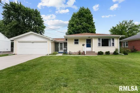 2247 31st St, Rock Island, IL 61201