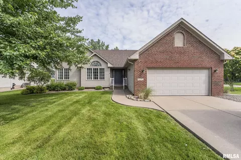 4033 4th Street A, East Moline, IL 61244