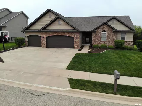 10509 N Butterfly Dr, Dunlap, IL 61525