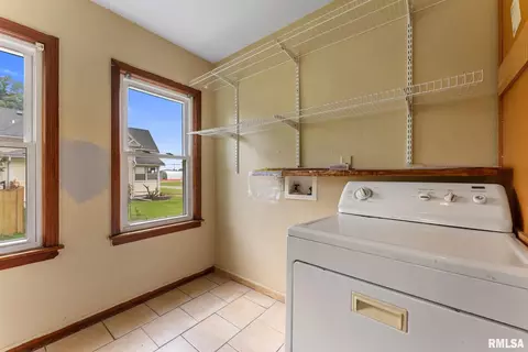 204 E Main St, Joy, IL 61260 photo 17