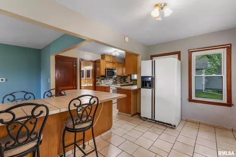 204 E Main St, Joy, IL 61260 photo 14