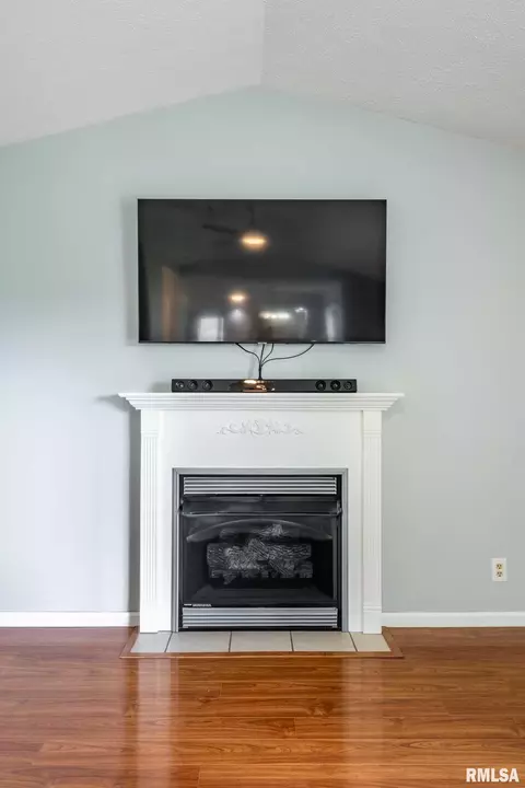 1514 E Willow Dr, Marion, IL 62959 photo 14