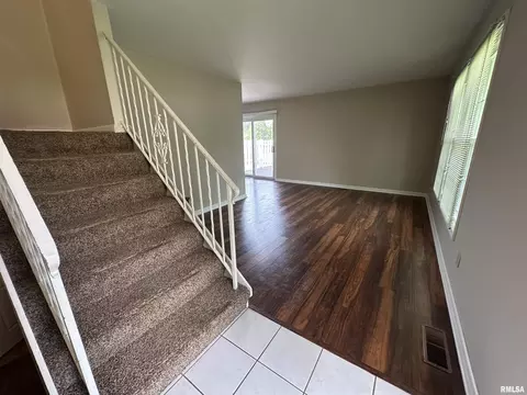 70 Carriage Hl, Macomb, IL 61455 photo 6