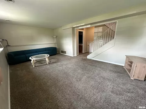 70 Carriage Hl, Macomb, IL 61455 photo 17