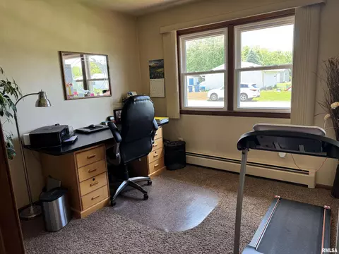 101 E 6th St, Sherrard, IL 61281 photo 22