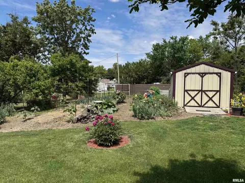 101 E 6th St, Sherrard, IL 61281 photo 31