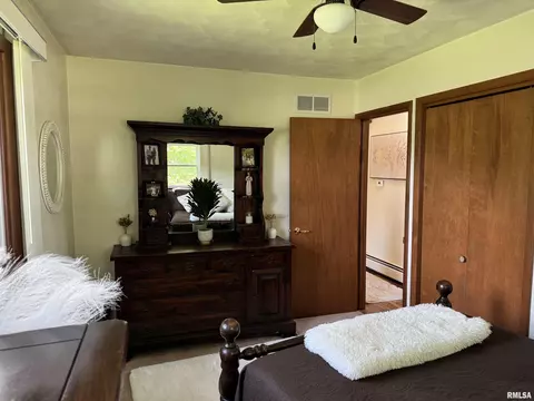 101 E 6th St, Sherrard, IL 61281 photo 19