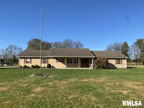 1501 Erinberry St, Marion, IL 62959
