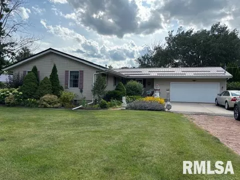 222 SE 5th St, Galva, IL 61434