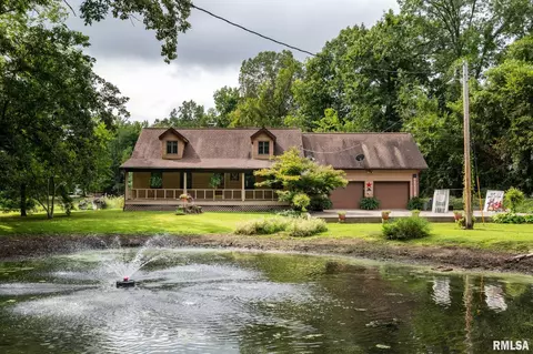 5560 Hidden Acres Ln, Carterville, IL 62918