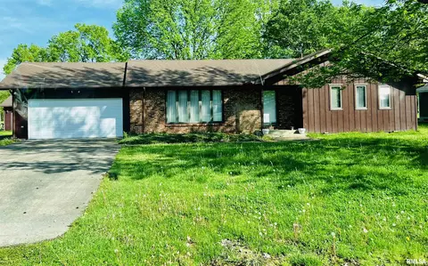7468 Norris Dr, Marion, IL 62959