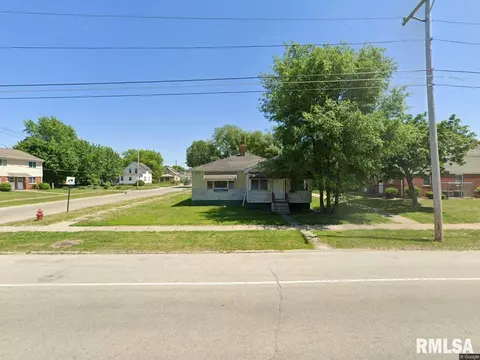 504 13th St, East Moline, IL 61244